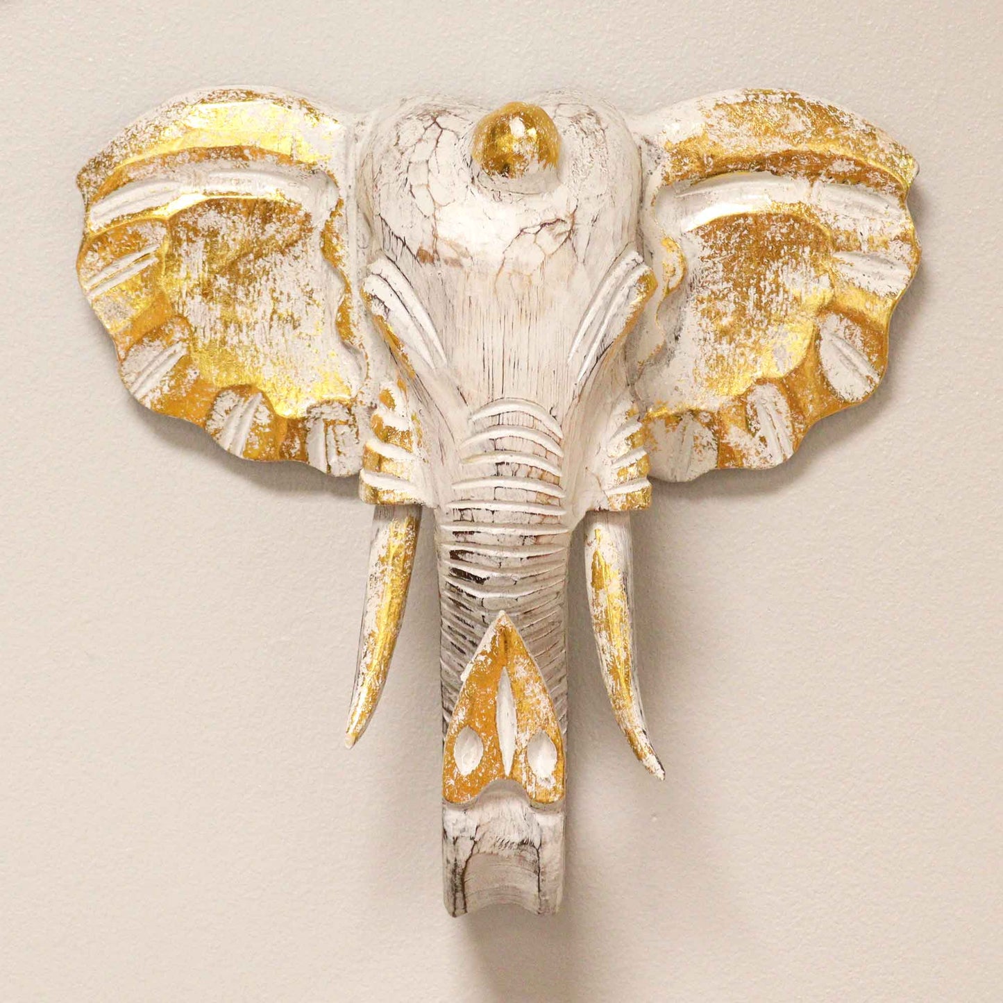 Wooden Carved Decorative Figures – Timeless Artistry & Symbolism