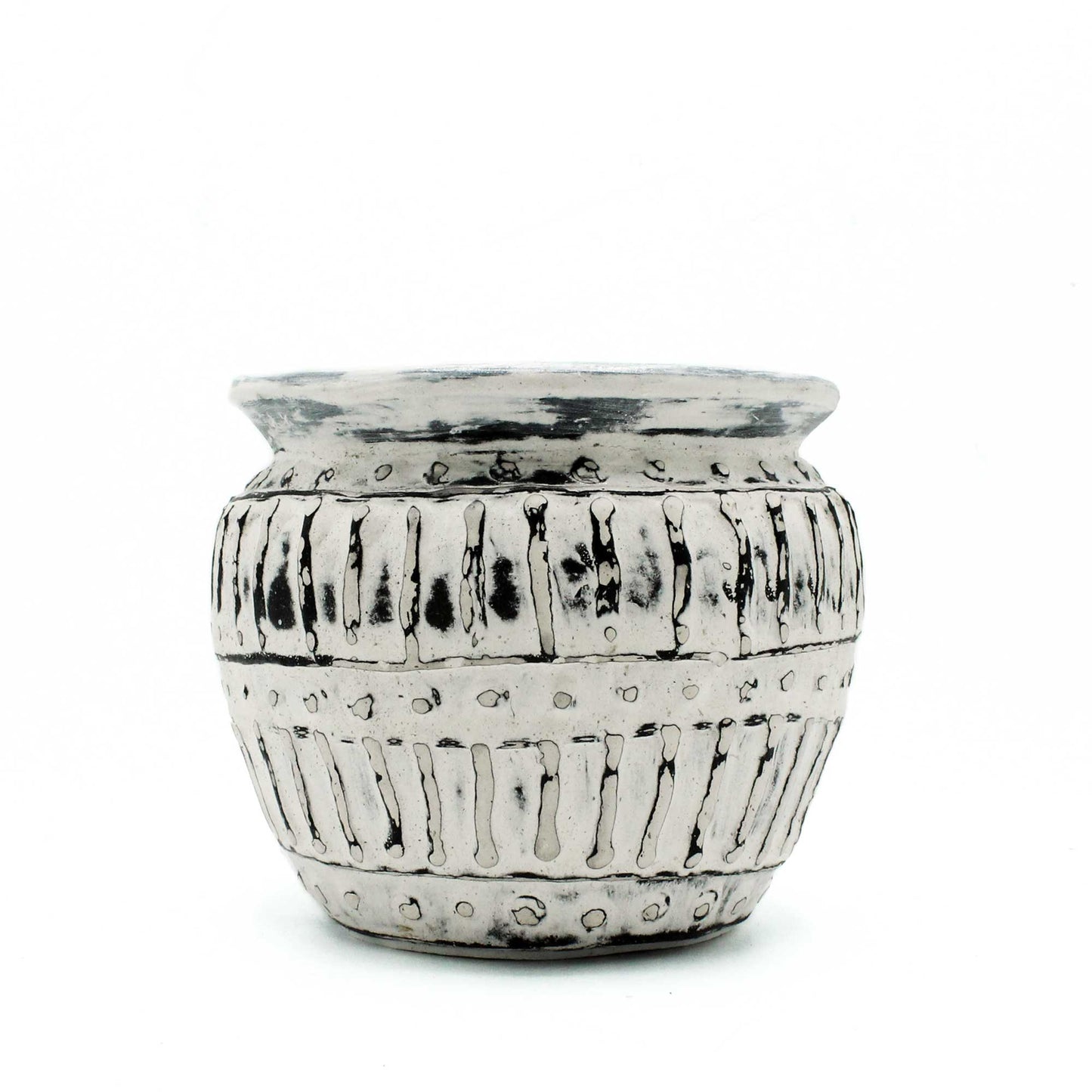 Ceramic Vases from Lombok – Timeless Elegance