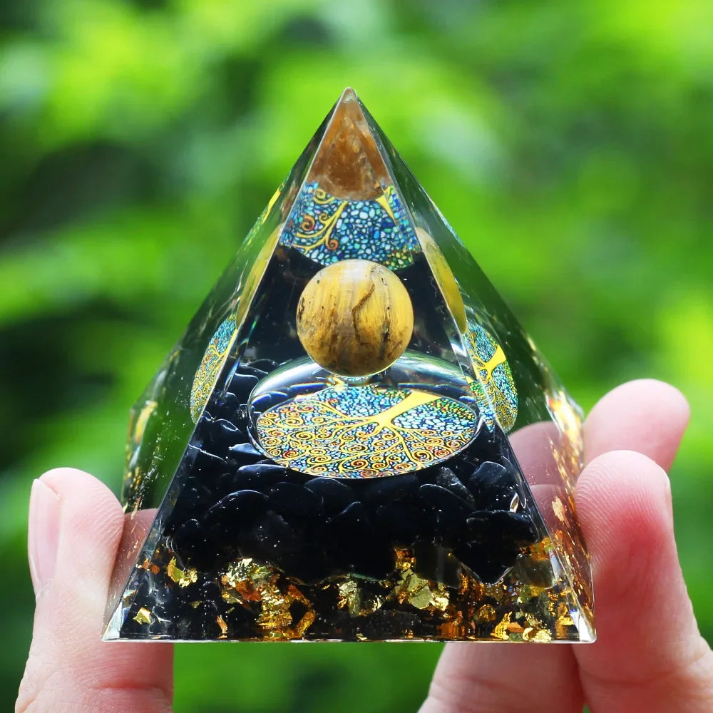 Orgonite Energy Pyramid – Amethyst & Peridot Reiki Chakra Generator