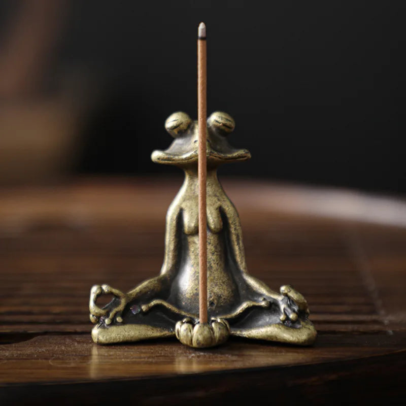 Antique Brass Zen Frog Statue – Meditation & Home Decor