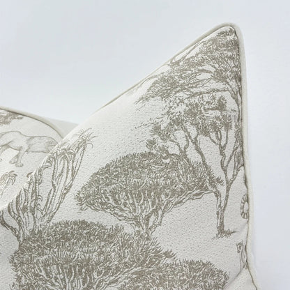 Fashion Print Animal Cushion Cover – Soft Decorative Pillow Case in Beige
