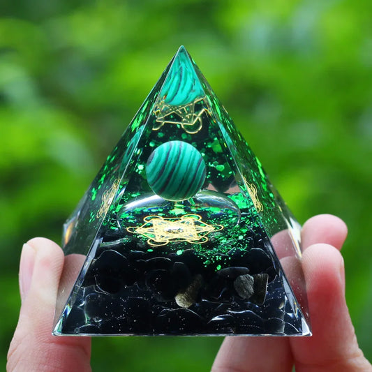 Orgonite Energy Pyramid – Amethyst & Peridot Reiki Chakra Generator